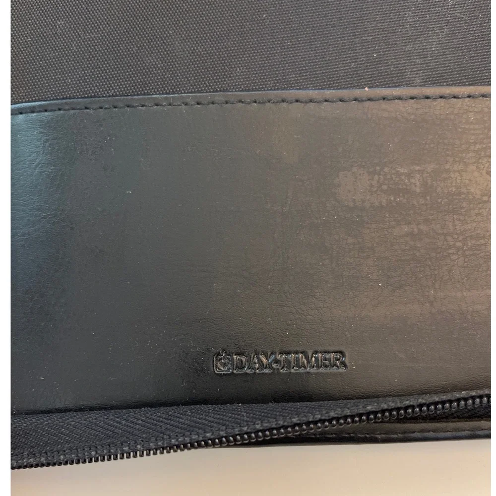 Vtg 1994 Day Timer Black Zip Around Binder Planner 7 Ring 10.5